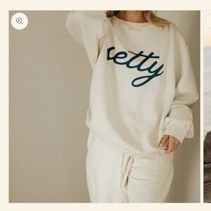 Setty Classic Crewneck